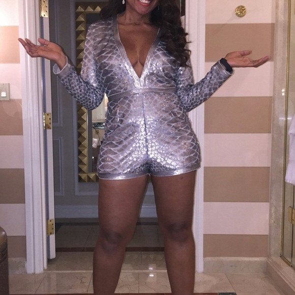 SAYLOR Metallic Sequin Romper - Picture 4 of 7